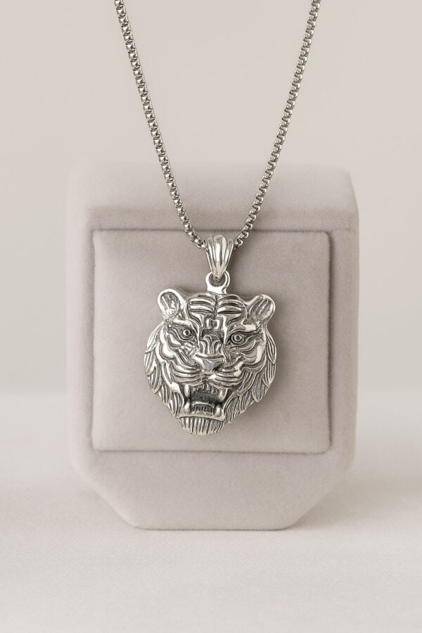 Aarvx Mens Tiger Head Pendant Necklace – Fierce Jungle King Design with Bold Chain